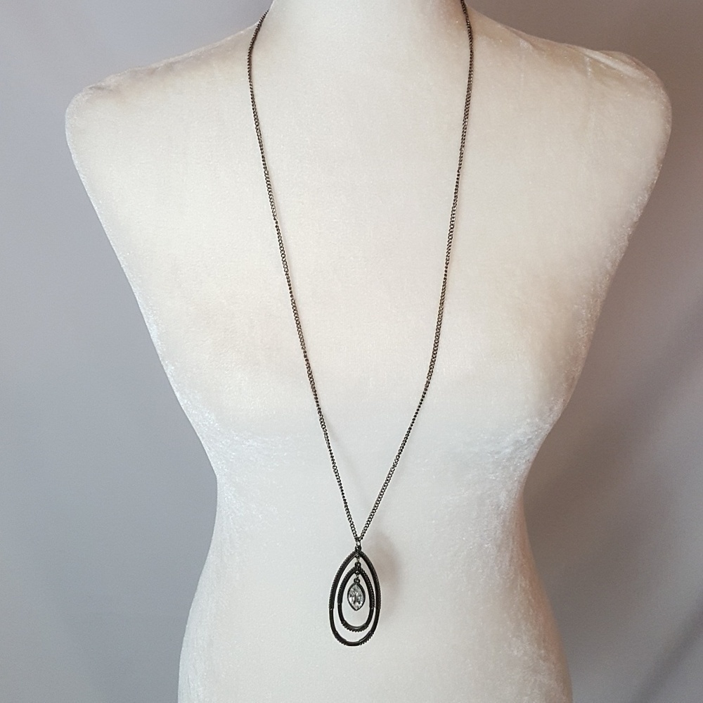 🆕Gunmetal‎ & Rhinestone Necklace Set - Picture 2 of 4